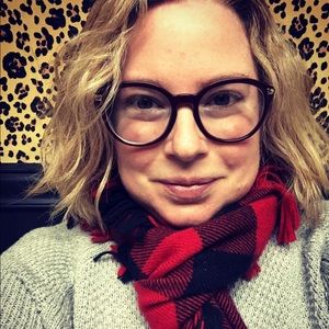 Meet your Posher, Amelia